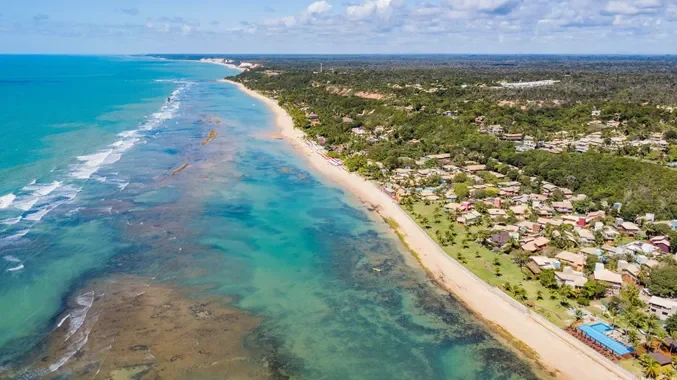 Descubra a Magia de Arraial d'Ajuda: Um Paraíso Tropical no Sul da Bahia